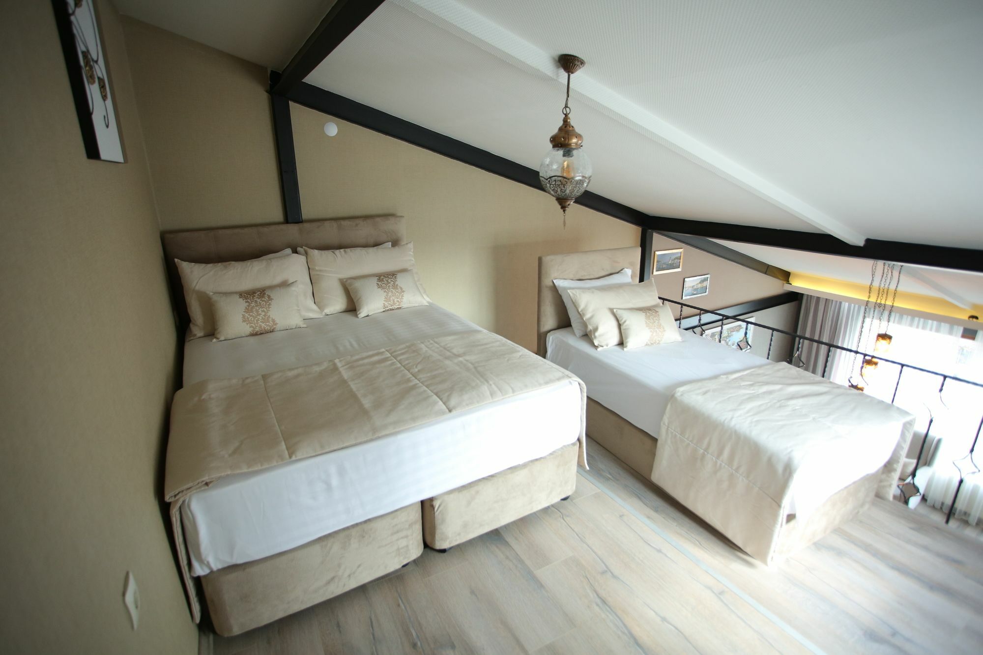 Artist Rooms Suites Istanbul Exterior photo